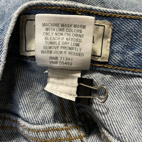 L.L. Bean Classic Fit Denim Jeans Men's‎ 35 X 29 Light Wash Blue Straight Leg - Picture 9 of 10